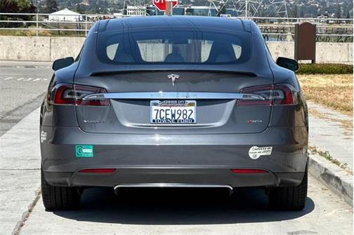 2013 Tesla Model S Performance