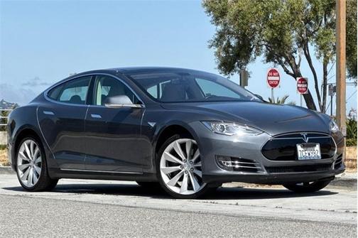 2013 Tesla Model S Performance