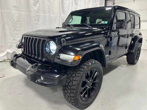 Black Clearcoat 2021 Jeep Wrangler Unlimited Sahara