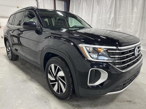 2025 Volkswagen Atlas 2.0T SE w/Technology 4MOTION