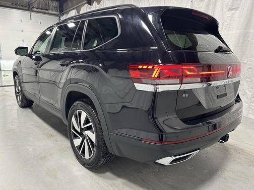 2025 Volkswagen Atlas 2.0T SE w/Technology 4MOTION