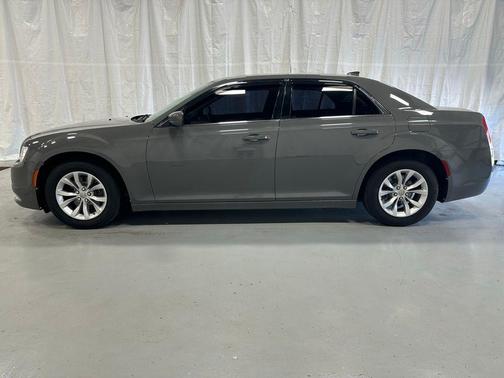 Ceramic Grey Clearcoat 2019 Chrysler 300 Touring