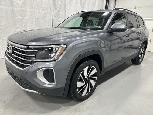2025 Volkswagen Atlas 2.0T SE w/Technology 4MOTION