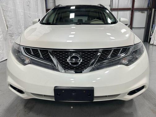 Pearl White 2014 Nissan Murano LE