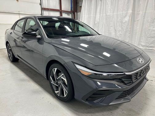 2025 Hyundai ELANTRA Sport