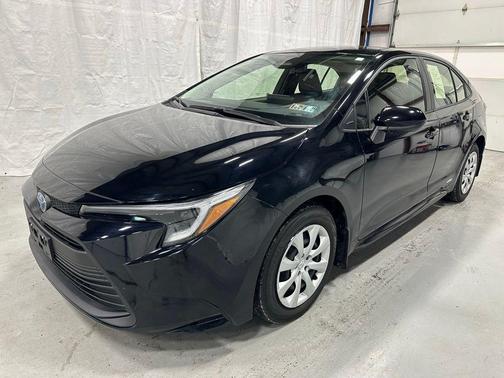 2025 Toyota Corolla Hybrid LE