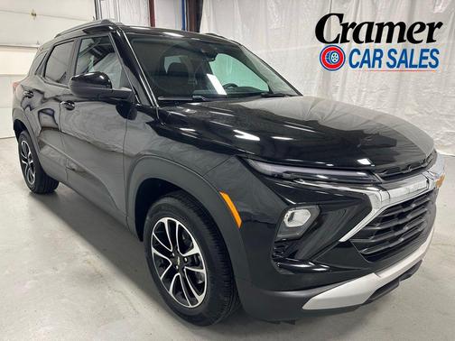 Mosaic Black Metallic 2024 Chevrolet Trailblazer LT