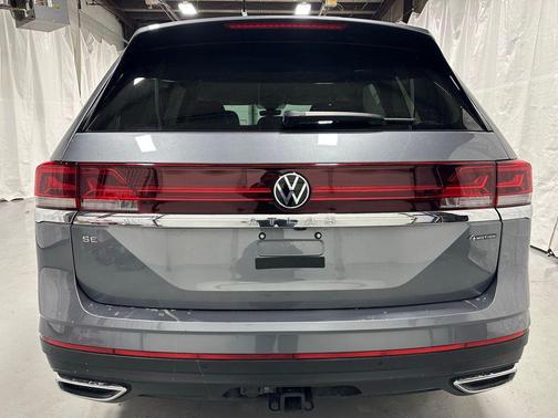 2025 Volkswagen Atlas 2.0T SE w/Technology 4MOTION