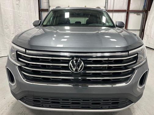 2025 Volkswagen Atlas 2.0T SE w/Technology 4MOTION