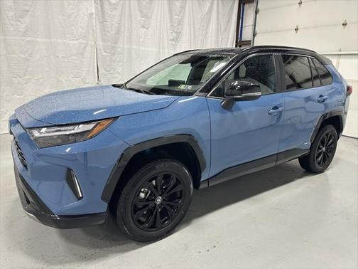 2024 Toyota RAV4 Hybrid SE