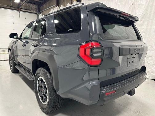 2025 Toyota 4Runner TRD Off Road