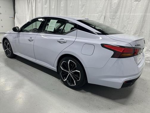 2024 Nissan Altima SR FWD