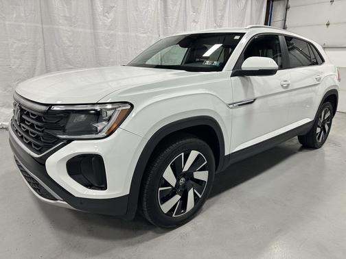 2025 Volkswagen Atlas Cross Sport 2.0T SE w/Technology 4MOTION