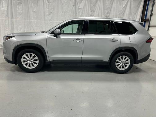 Celestial Silver Metallic 2025 Toyota Grand Highlander XLE