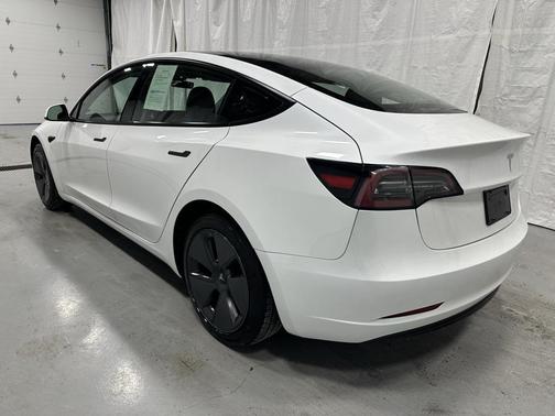 2023 Tesla Model 3 Standard Range