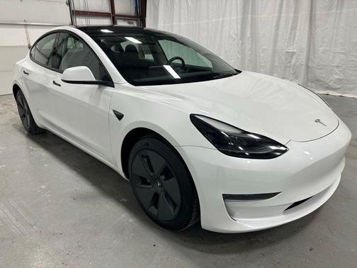 2023 Tesla Model 3 Standard Range
