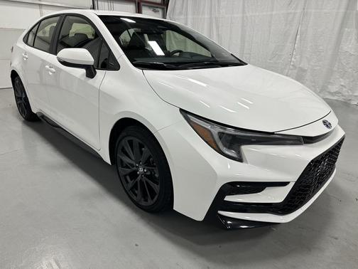 2025 Toyota Corolla Hybrid SE