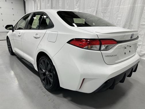 2025 Toyota Corolla Hybrid SE