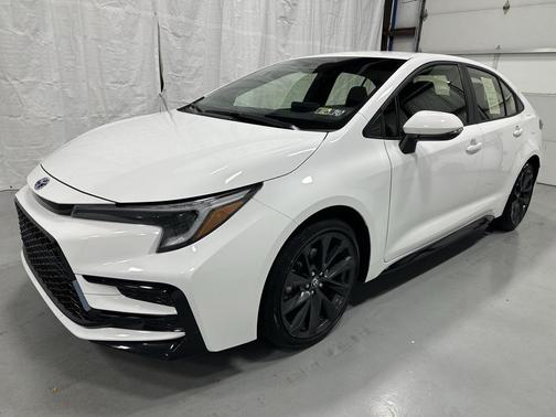 2025 Toyota Corolla Hybrid SE