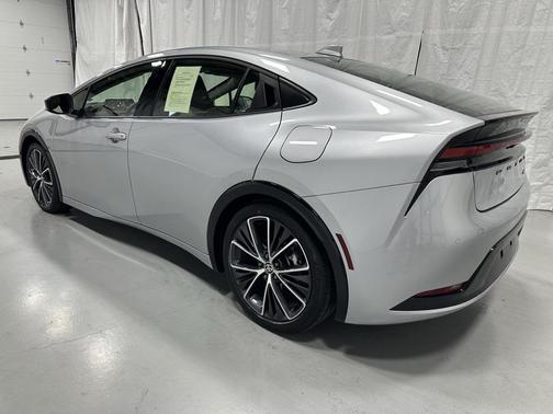 2024 Toyota Prius XLE