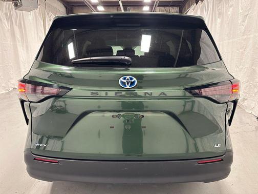 Cypress 2025 Toyota Sienna LE