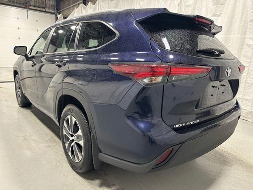 2025 Toyota Highlander XLE