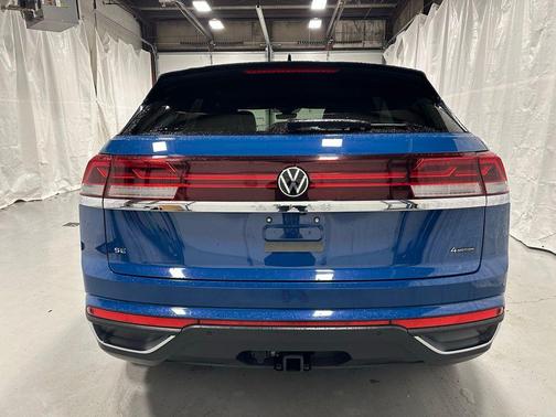 2025 Volkswagen Atlas Cross Sport 2.0T SE w/Technology 4MOTION