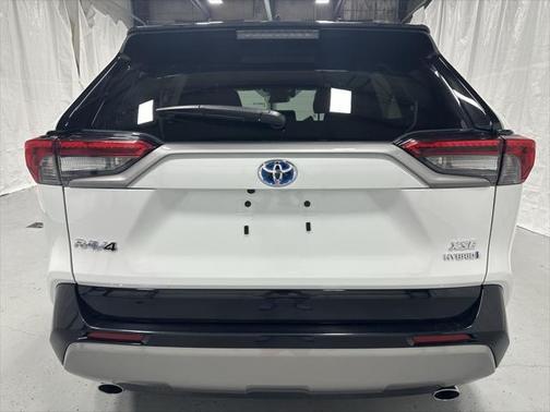2024 Toyota RAV4 Hybrid SE