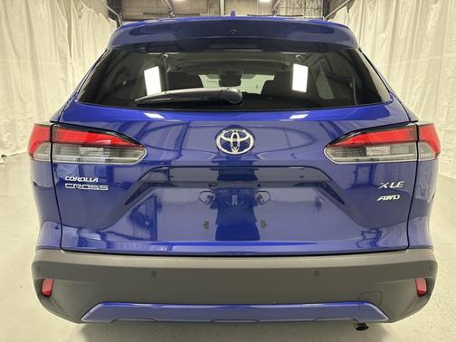 2024 Toyota Corolla Cross XLE