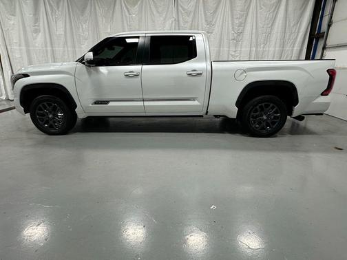 2025 Toyota Tundra Platinum