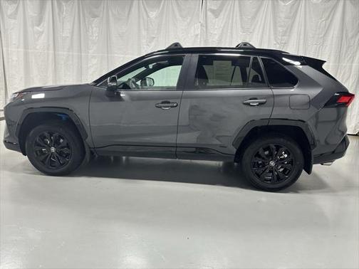 2024 Toyota RAV4 Hybrid SE