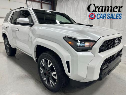 Wind Chill Pearl 2025 Toyota 4Runner TRD Sport