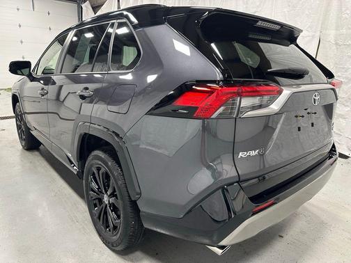 Magnetic Gray Metallic/Midnight Black Metallic 2025 Toyota RAV4 Hybrid SE