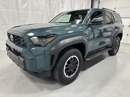 2025 Toyota 4Runner TRD Off Road