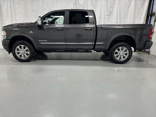 2024 RAM 2500 Limited Crew Cab 4x4 6'4' Box
