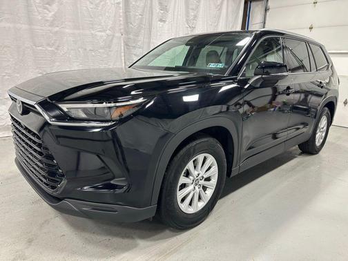 Midnight Black Metallic 2025 Toyota Grand Highlander XLE