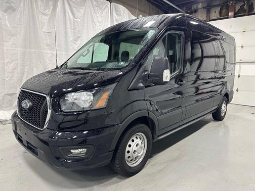 Agate Black Metallic 2025 Ford Transit-350 XLT