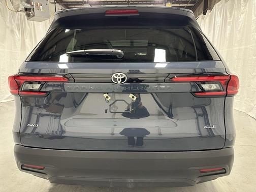 2025 Toyota Grand Highlander XLE