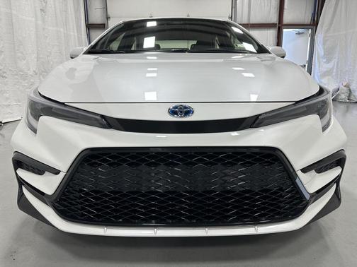 2025 Toyota Corolla Hybrid SE