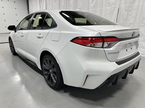 2025 Toyota Corolla Hybrid SE