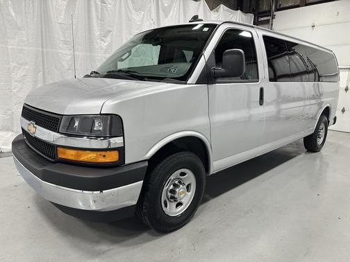 2025 Chevrolet Express 3500 RWD 3500 Extended Wheelbase LT
