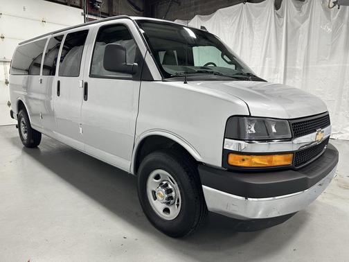 2025 Chevrolet Express 3500 RWD 3500 Extended Wheelbase LT