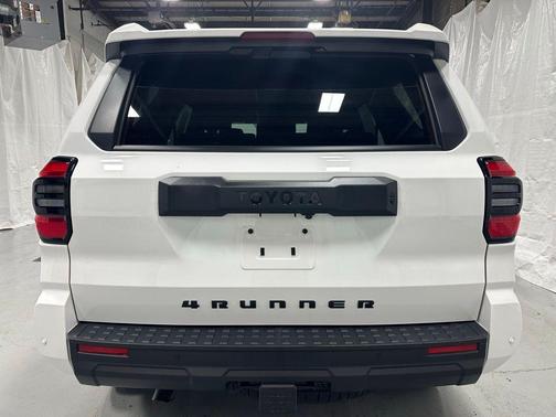 2025 Toyota 4Runner TRD Off Road