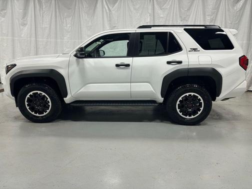 2025 Toyota 4Runner TRD Off Road