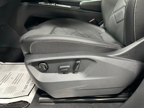 2025 Volkswagen Atlas 2.0T SE w/Technology 4MOTION