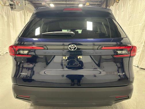 Blueprint 2025 Toyota Grand Highlander XLE