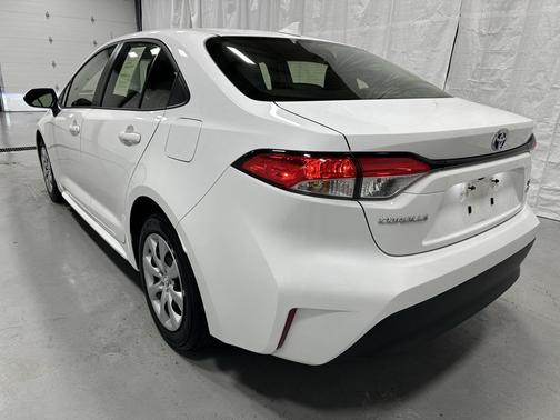 2025 Toyota Corolla Hybrid LE