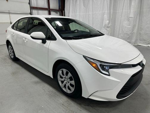 2025 Toyota Corolla Hybrid LE