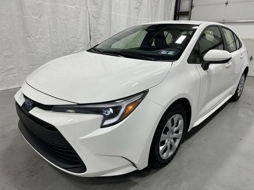 2025 Toyota Corolla Hybrid LE