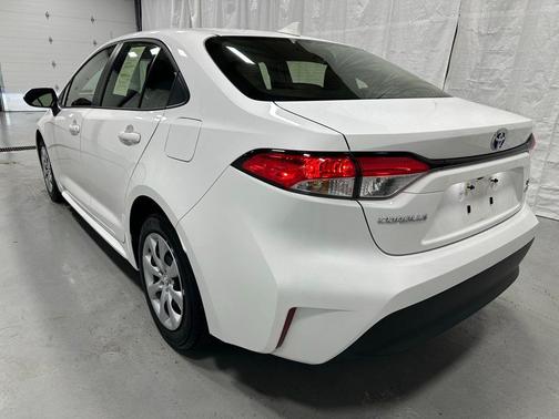 2025 Toyota Corolla Hybrid LE
